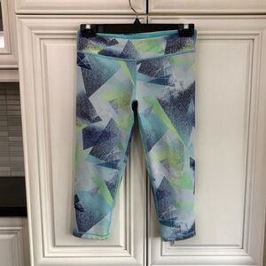 Ivivva by Lululemon girls crop leggings